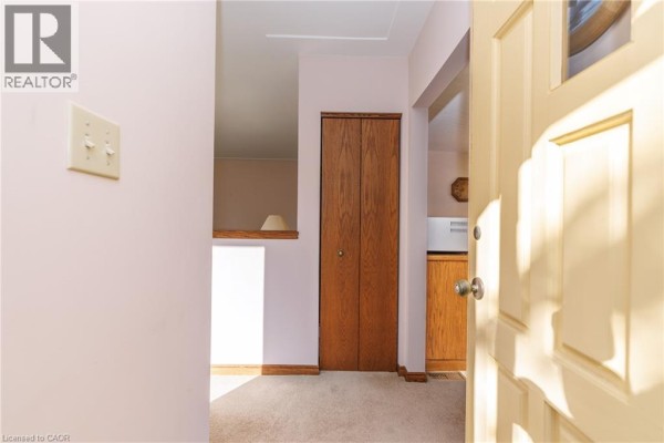 4pc Bathroom - 18 Sycamore Street, Hamilton, ON L8T3N7 Photo 5