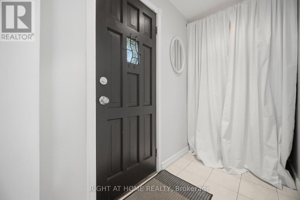 18 Vanbrugh Avenue, Toronto, ON, photo 3