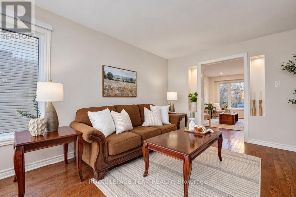 Living room - 18 Wheeler Street, Ottawa, ON K2J3B6 Photo 4