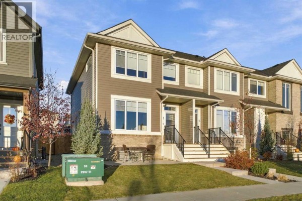 2pc Bathroom - 18 Willow Green Link, Cochrane, AB T4C2S8 Photo 5