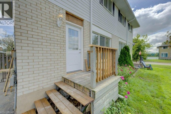 4pc Bathroom - 18 Winter Court, Cambridge, ON N1R6C6 Photo 2