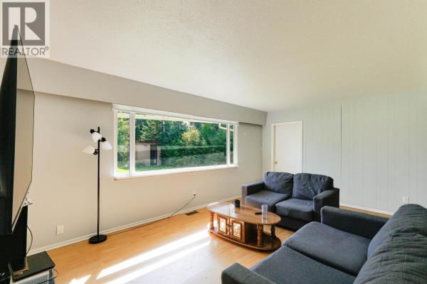 Bedroom 2 - 18 Yukon Street, Kitimat, BC V8C1Z2 Photo 5