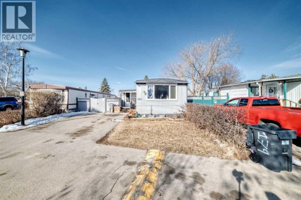 180, 6724 17 Avenue Se, Calgary, AB, photo 3