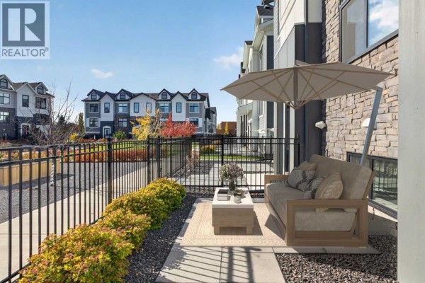 2pc Bathroom - 180 Les Jardins Park Se, Calgary, AB T2C5V3 Photo 4