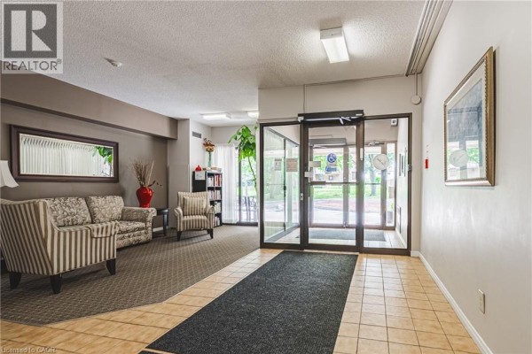 180 Limeridge Road W Unit# 103, Hamilton, ON, photo 2