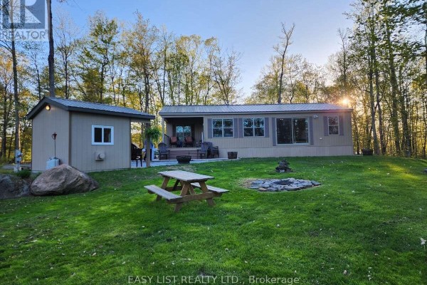 180 Lost Forest Lane, Magnetawan, ON, photo 3