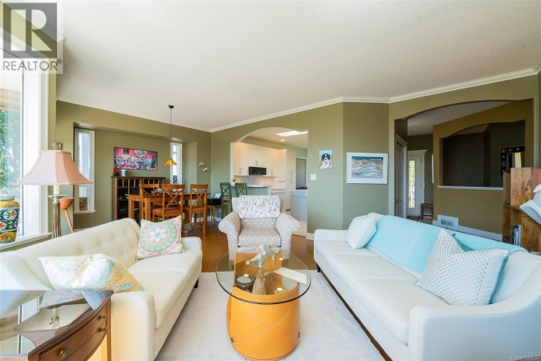 Dining room - 180 Rainbow Cres, Nanaimo, BC V9T4Y2 Photo 5