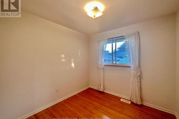 Bedroom - 180 Rose Street, Barrie, ON L4M2T9 Photo 5