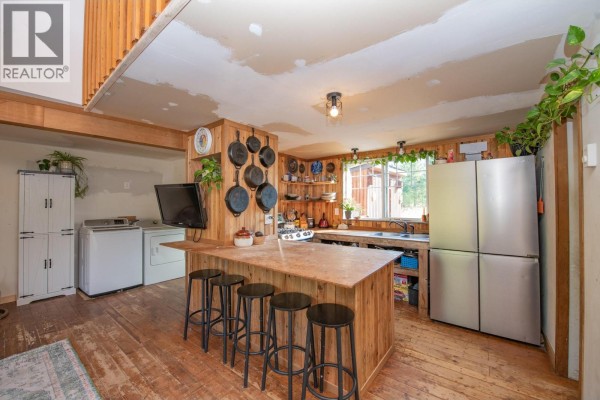 Primary Bedroom - 180 Selkirk View Road, Edgewood, BC V0G1J0 Photo 5