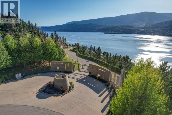 180 Sheerwater Court Unit# 9, Kelowna, BC V1V2X1 Photo 2