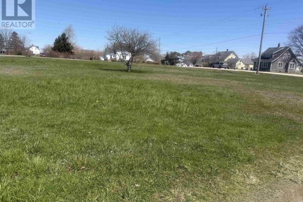 1800 335 Highway, Lower West Pubnico, NS B0W2C0 Photo 3