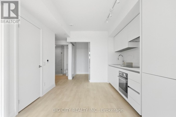 Den - 1801 - 25 Frederick Todd Way, Toronto, ON M4G4E8 Photo 4