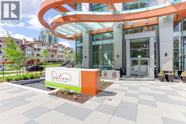 1801 1182 Westwood Street, Coquitlam, BC V3B0T9 Photo 2