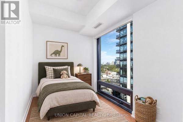 1802 - 91 Montclair Avenue, Toronto, ON M5P0B1 Photo 3