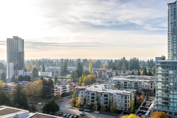 1802 13438 Central Avenue, Surrey