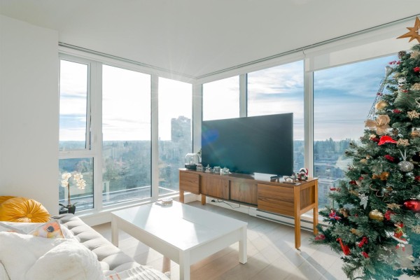 1802 13438 Central Avenue, Surrey, BC V3T0N2 Photo 2