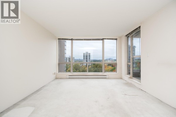 1802 9633 Manchester Drive, Burnaby, BC V3N4Y9 Photo 3