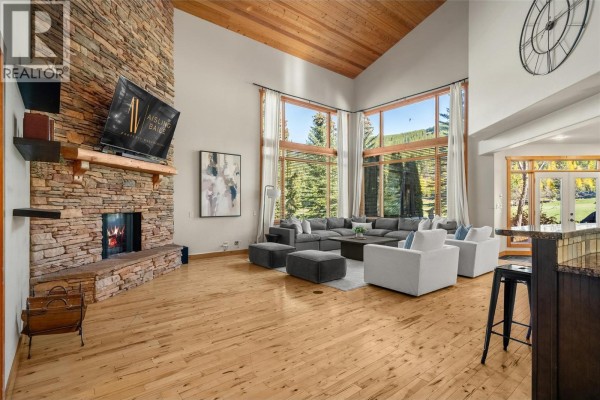 Bedroom - 1802 Greywolf Drive, Panorama, BC V0A1T0 Photo 3