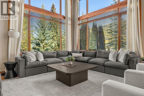 Family room - 1802 Greywolf Drive, Panorama, BC V0A1T0 Photo 5