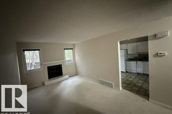 Primary Bedroom - 18020 96 Av Nw, Edmonton, AB T5T3N2 Photo 5