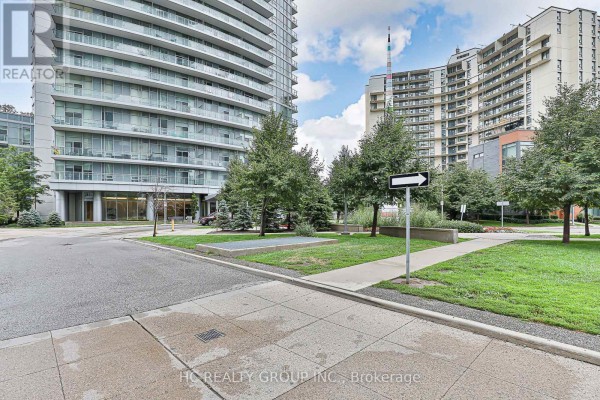1803 - 70 Forest Manor Road, Toronto, ON, photo 3