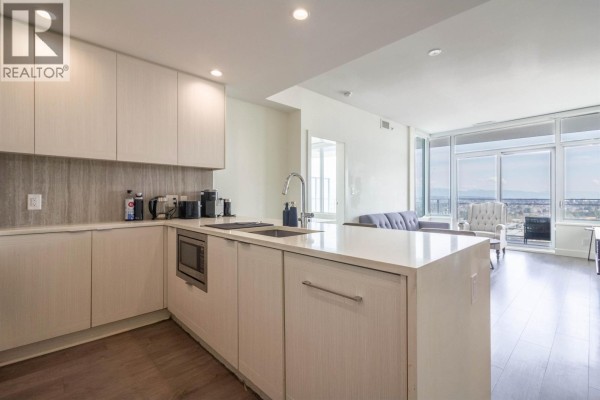 1803 5051 Imperial Street, Burnaby, BC V5J0J3 Photo 2