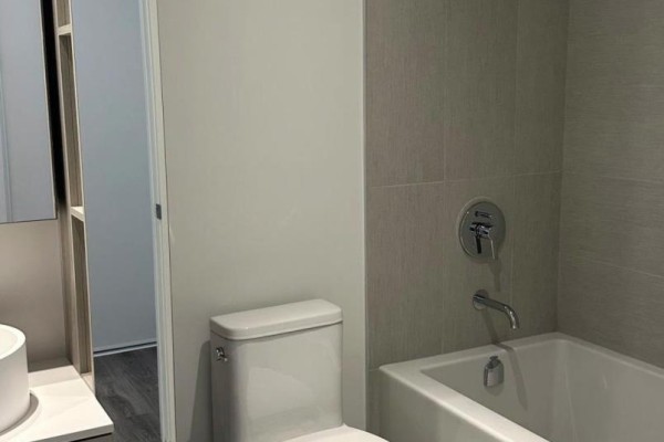 Bedroom 2 - 1804 - 28 Ann Street, Mississauga, ON L5G0E1 Photo 5