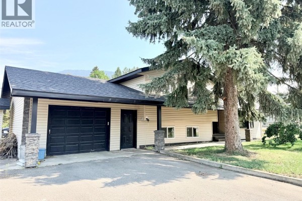1804 Elm Street, Creston, BC, photo 3
