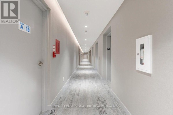 Primary Bedroom - 1805 - 161 Roehampton Avenue, Toronto, ON M4P0C8 Photo 3