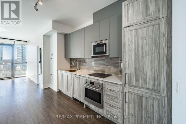Den - 1805 - 2908 Highway 7 Road, Vaughan, ON L4K0K5 Photo 5