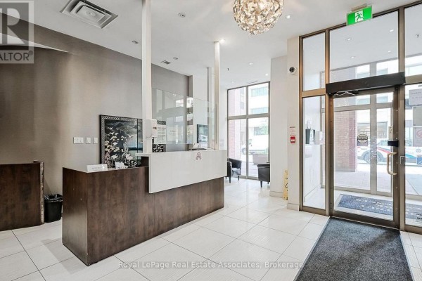 Living room - 1805 - 55 Centre Avenue, Toronto, ON M5G1R4 Photo 3