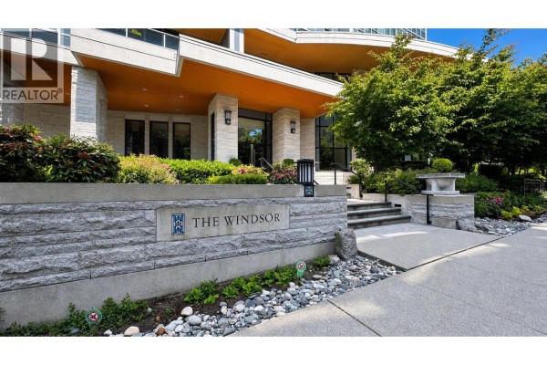 1805 3093 Windsor Gate, Coquitlam, BC V3B0N2 Photo 2