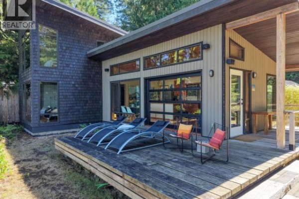 Primary Bedroom - 1805 Savary Island Rd, Savary Island, BC V0N2G0 Photo 4