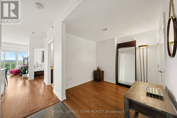 Dining room - 1806 - 70 Landry Street, Ottawa, ON K1L0A8 Photo 4