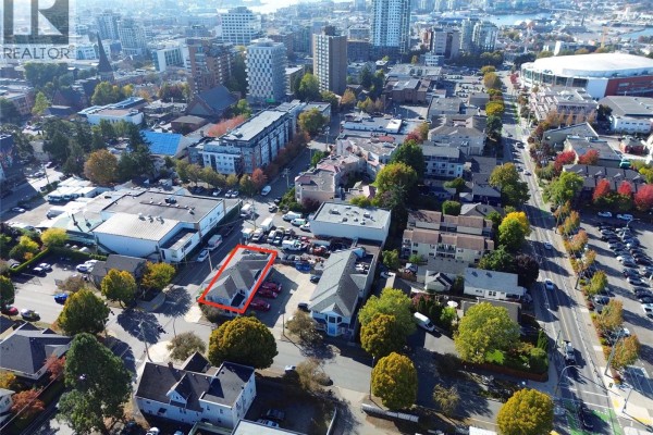 1806 Vancouver St, Victoria, BC, photo 2