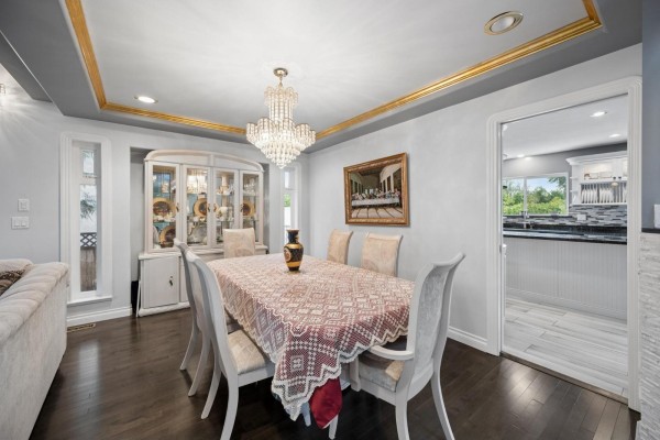 18063 99a Avenue, Surrey, BC V4N4V6 Photo 5