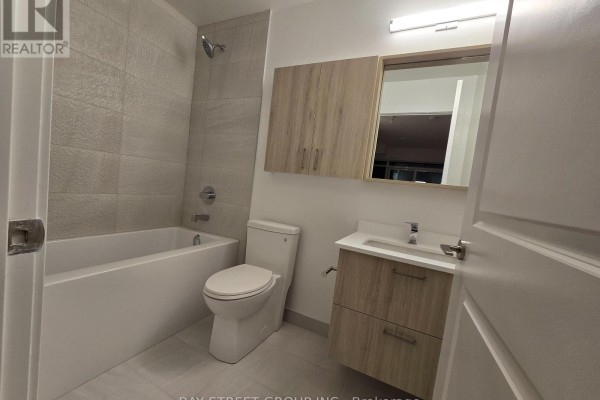 1806b - 50 Upper Mall Way, Vaughan, ON L4J0L7 Photo 5