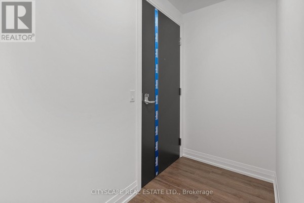 Living room - 1807 - 286 Main Street, Toronto, ON M4C4X4 Photo 2