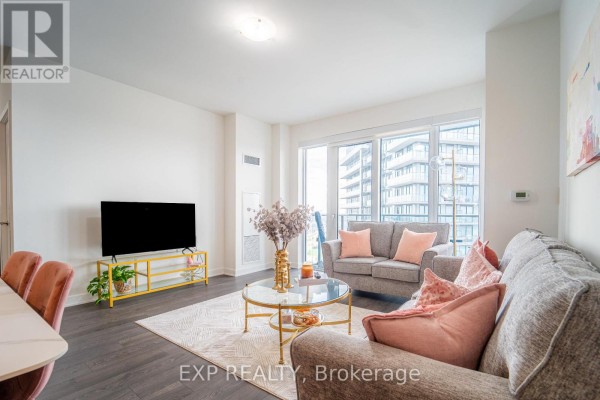 Kitchen - 1807 - 4675 Metcalfe Avenue, Mississauga, ON L5M0Z7 Photo 3
