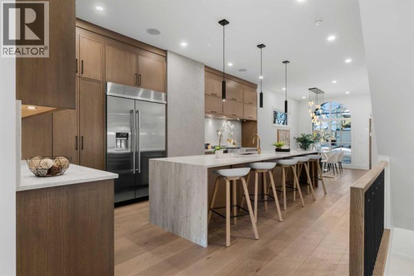 1807 32 Avenue Sw, Calgary, AB, photo 2