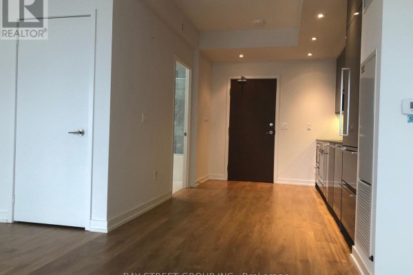 Kitchen - 1808 - 117 Mcmahon Drive, Toronto, ON M2K2X9 Photo 3