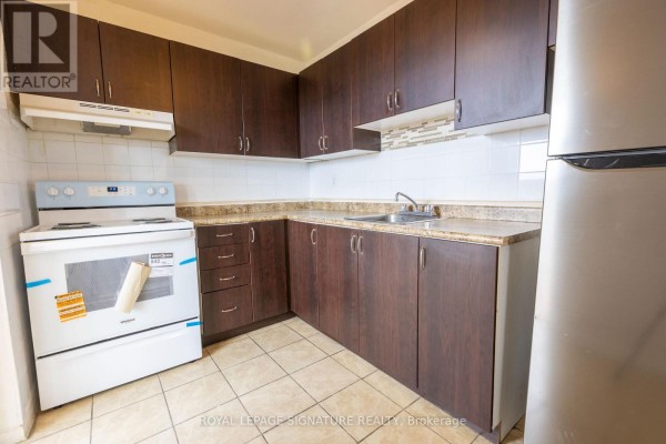 Dining room - 1808 - 161 Oakwood Avenue, Toronto, ON M6E2V2 Photo 3