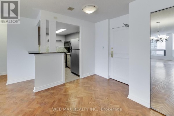 Bedroom - 1808 - 25 Grenville Street, Toronto, ON M4Y2X5 Photo 4