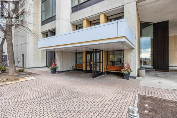 1808 - 33 Harbour Square, Toronto, ON, photo 2