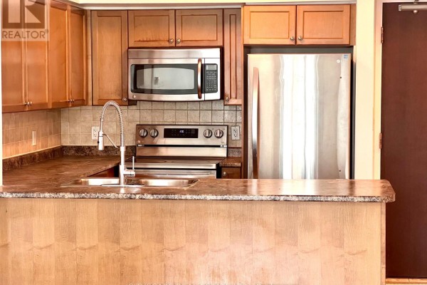 Kitchen - 1808 - 335 Rathburn Road, Mississauga, ON L5B0C8 Photo 3