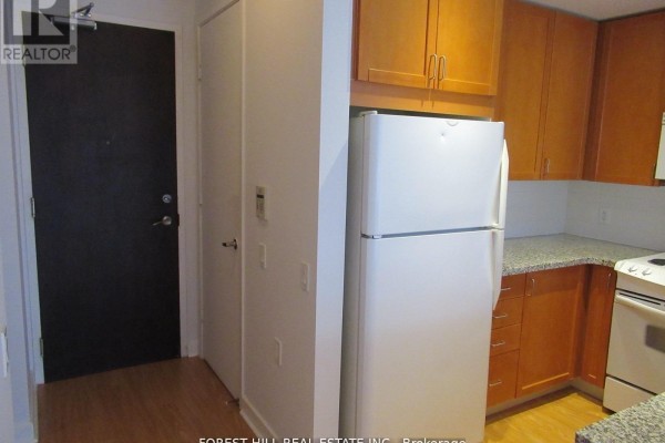 1808 - 85 Bloor Street E, Toronto, ON M4W3Y1 Photo 3