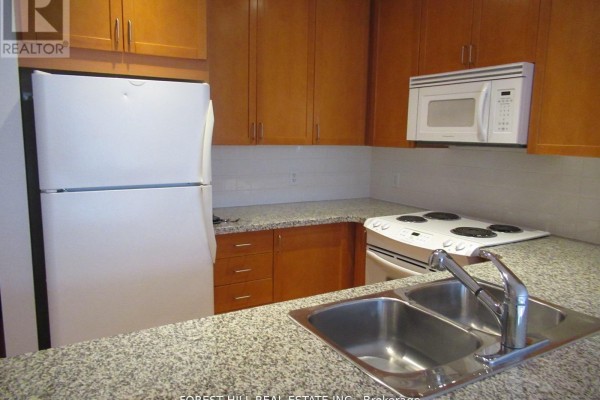 1808 - 85 Bloor Street E, Toronto, ON M4W3Y1 Photo 5