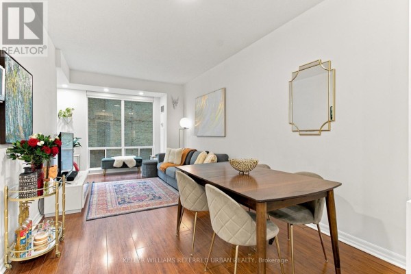 1809 - 300 Bloor Street E, Toronto, ON, photo 2