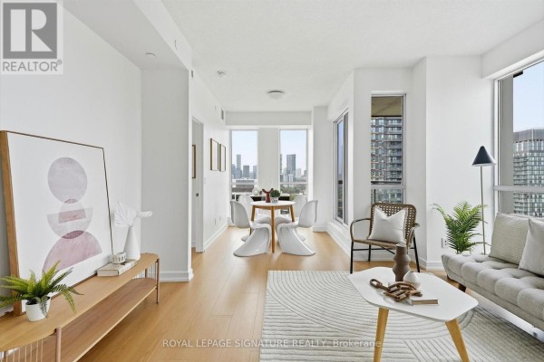 Bedroom - 1809 - 55 Regent Park Boulevard, Toronto, ON M5A3H6 Photo 4