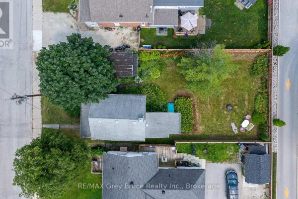 1809 3rd Avenue W, Owen Sound, ON, photo 2